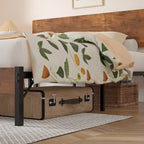 Elegante estructura de cama Queen de hierro con cabecero y piecero de MDF - Estilo industrial moderno