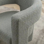 Sillón de 28 pulgadas de ancho con reposabrazos cuadrados tapizado en buclé