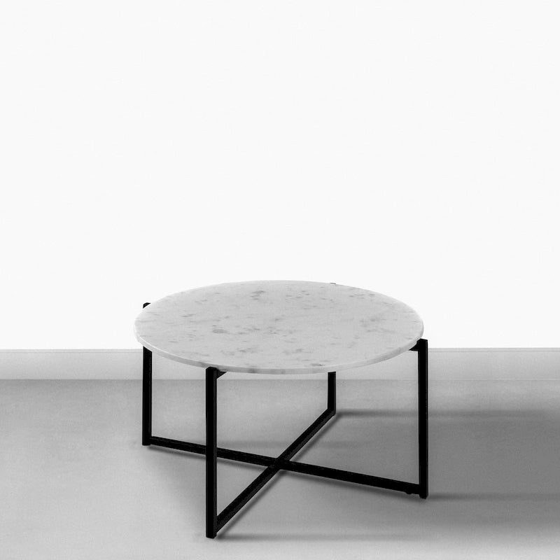 Mesa de centro redonda Ivy de 30 pulgadas con tapa de mármol y estructura metálica, blanca y negra