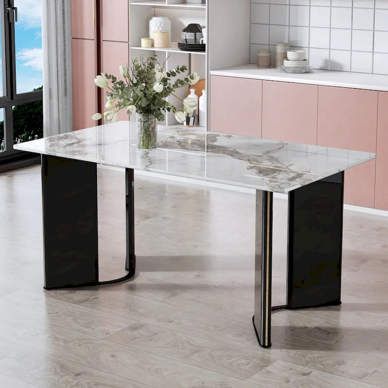 Mesa de comedor rectangular con 4 sillas