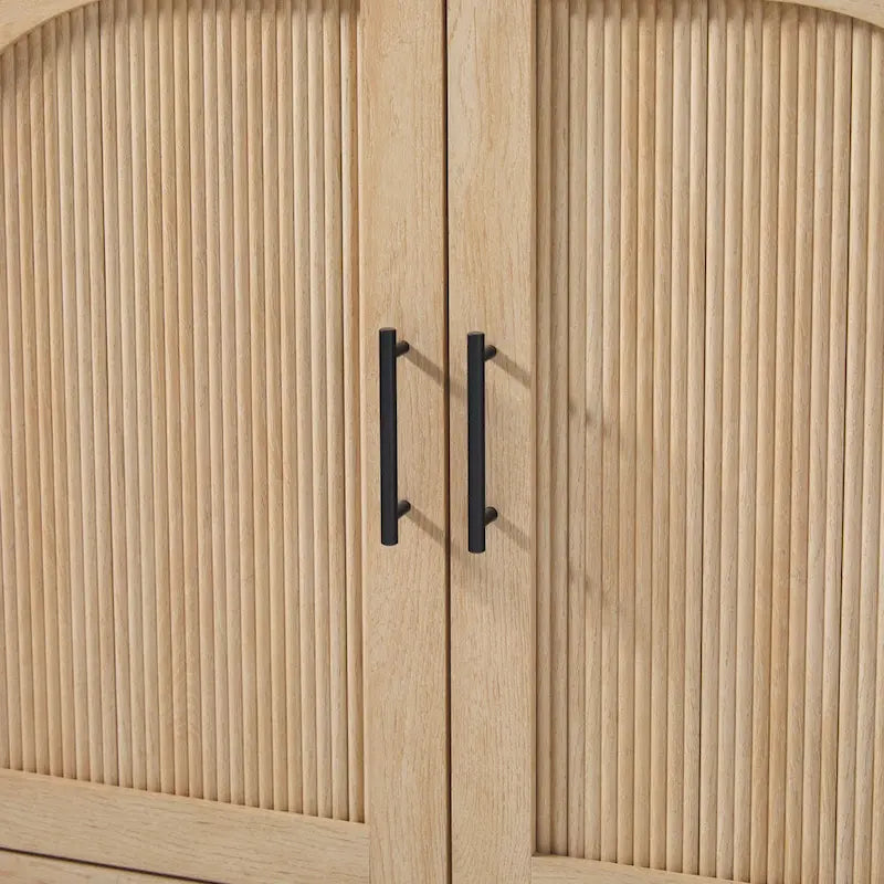 Aparador de 70 pulgadas de caña con puertas arqueadas